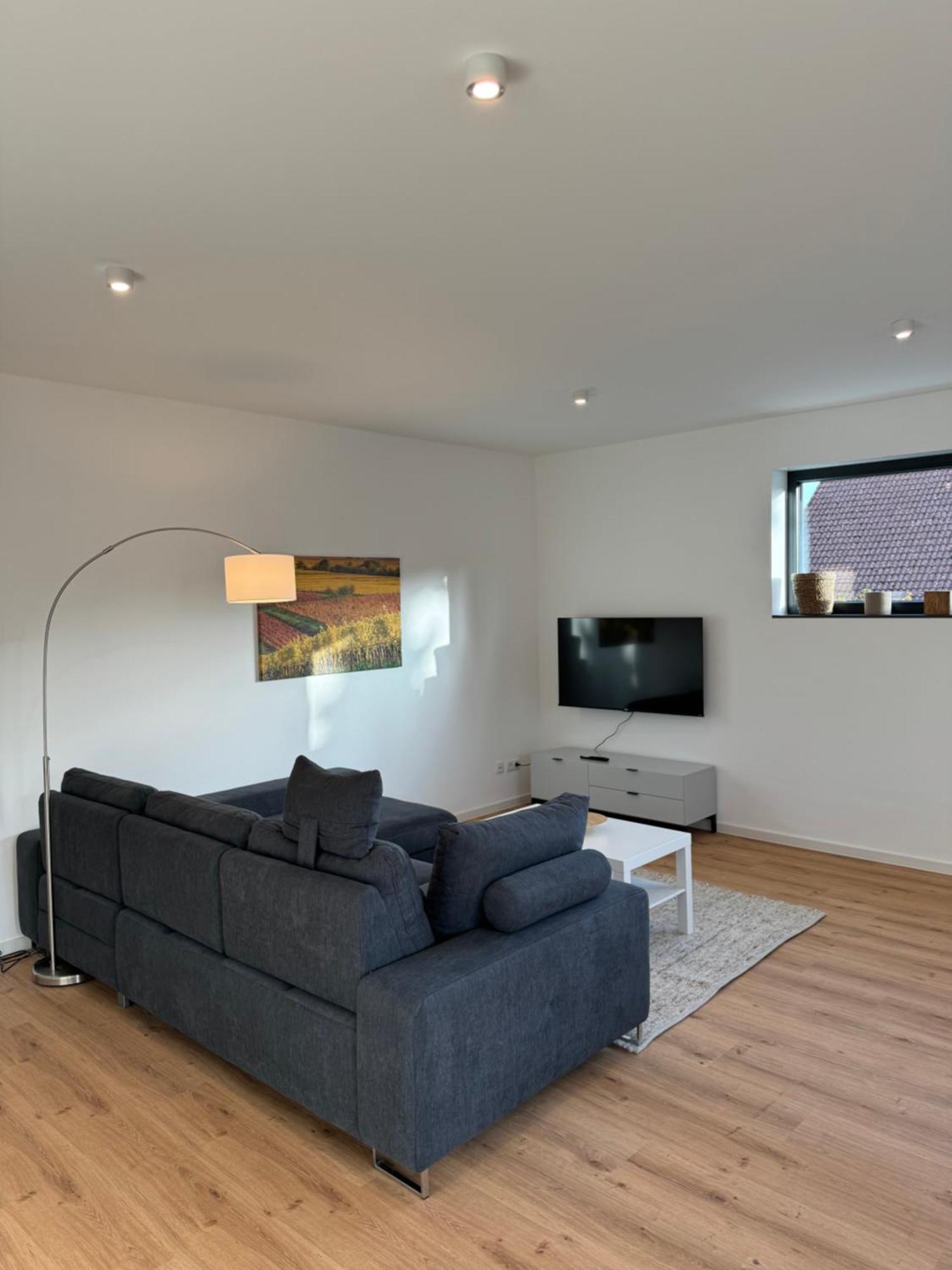Moderne Ferienwohnung Mit Terrasse, Grill & Privatparkplatz Venningen Εξωτερικό φωτογραφία